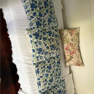 4 Lovely Floral Blue and Green Throw Pillows.